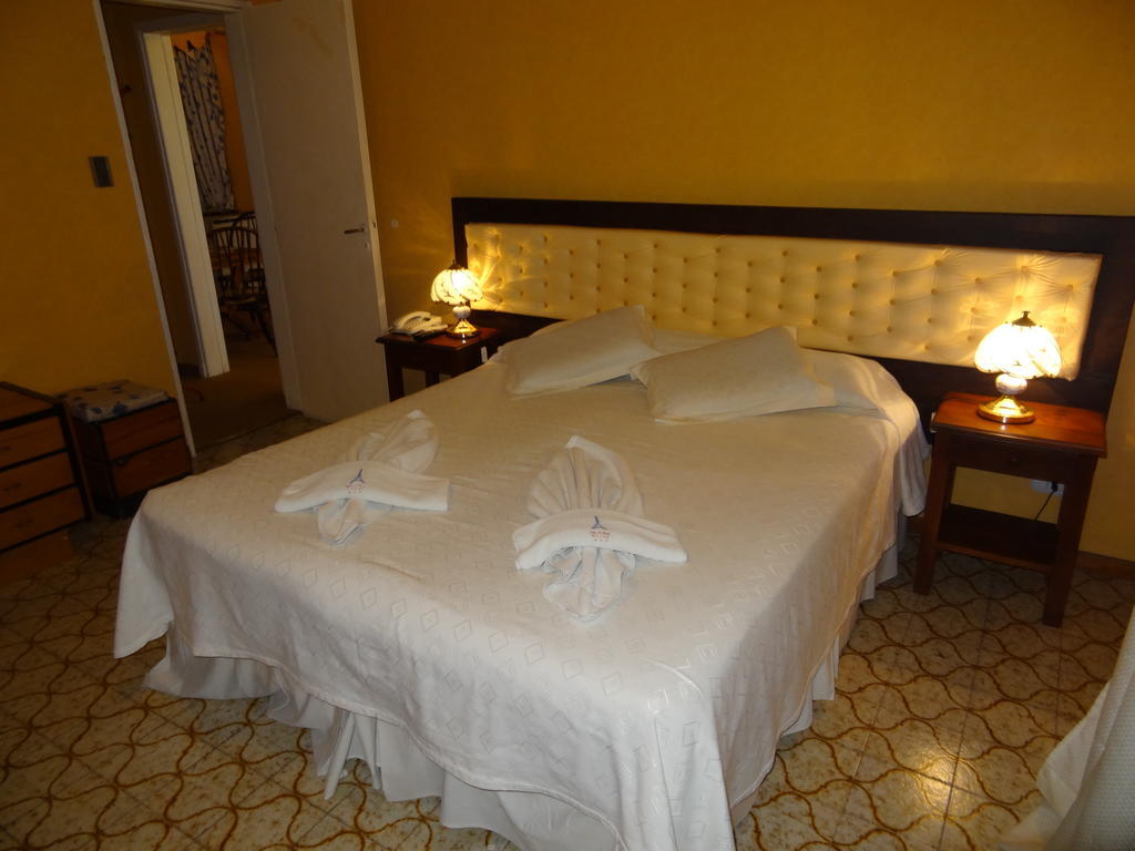 Mon Petit Hotel Villa Carlos Paz Kamer foto